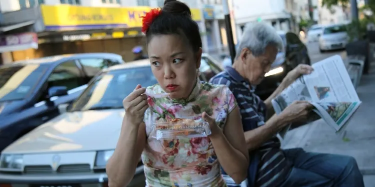 Angry Yellow Woman photo on Stagedoor