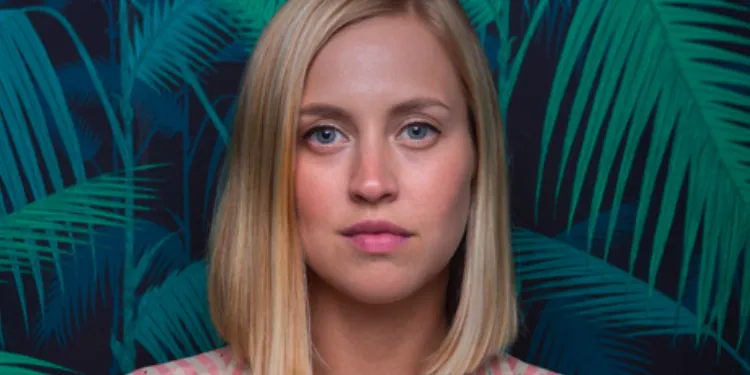 Lily Phillips: Smut photo on Stagedoor