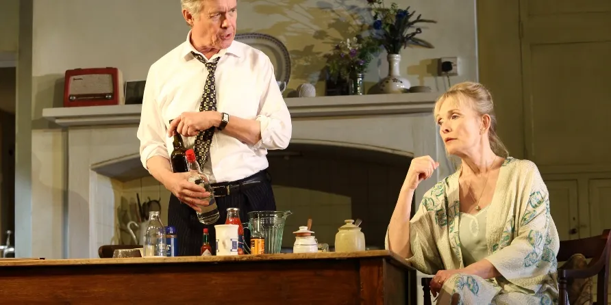Review: Hansard cover photo on Stagedoor