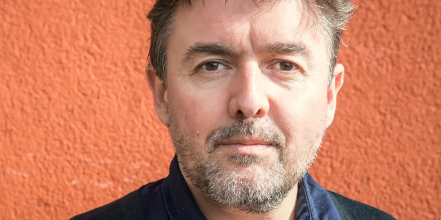 Interview: Paul Miller cover photo on Stagedoor