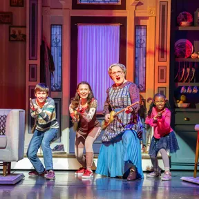 Media for Mrs. Doubtfire on Stagedoor